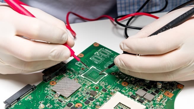 reparar computadoras y smartphones